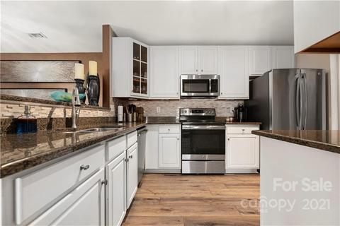 19853 Deer Valley Dr, Cornelius, NC 28031 photo 4