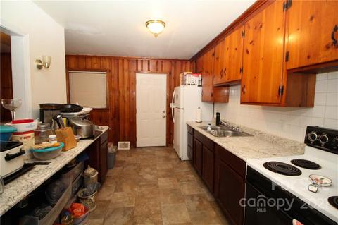 203 S Bragg St, Monroe, NC 28112 photo 10
