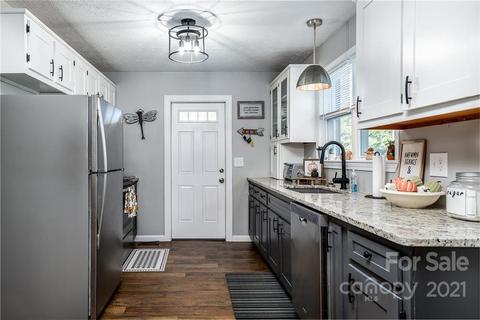 1053 Maple St, Granite Falls, NC 28630 photo 7