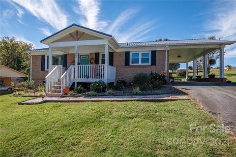 1053 Maple St, Granite Falls, NC 28630 photo 2