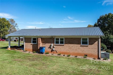 1053 Maple St, Granite Falls, NC 28630 photo 24