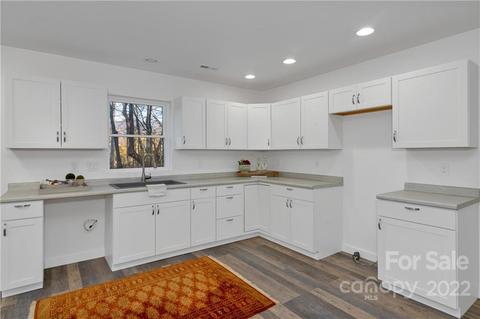 144 Mandy Ln, Clyde, NC 28721 photo 5