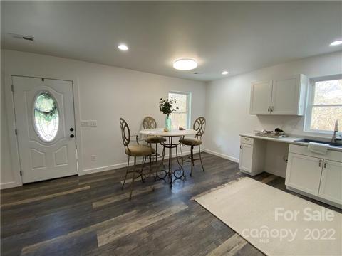 144 Mandy Ln, Clyde, NC 28721 photo 10