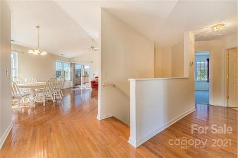 55 Danbury Ln, Brevard, NC 28712 photo 8