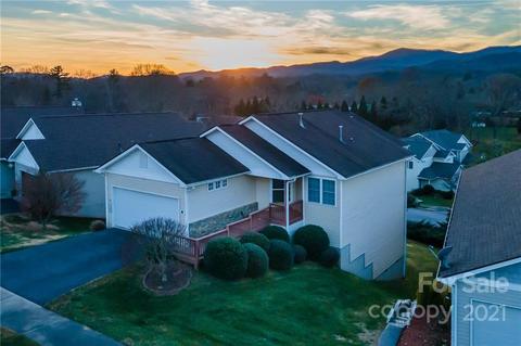 55 Danbury Ln, Brevard, NC 28712 photo 2