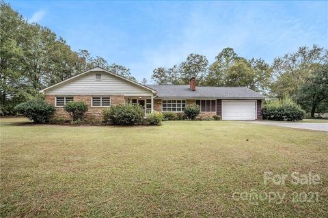 409 State Rd, Cheraw, SC 29520 photo 2