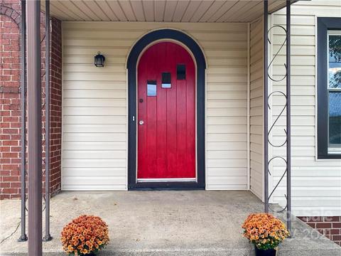 1735 Ridge Rd E, Salisbury, NC 28144 photo 2