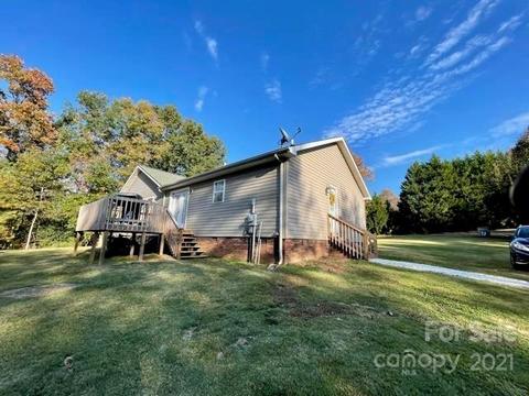 202 First Broad Dr, Bostic, NC 28018 photo 2