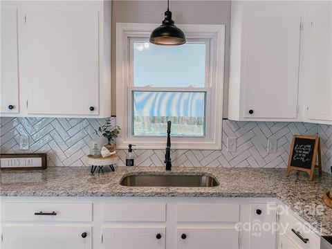 203 8th St, Spencer, NC 28159 photo 4