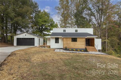 21246 Pine Ridge Dr, Cornelius, NC 28031 photo 1