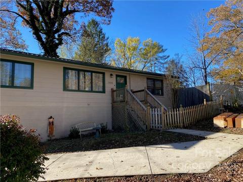 668 Maple St, Brevard, NC 28712 photo 4