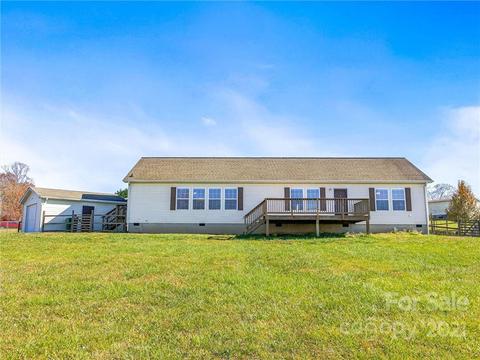 273 Divide Loop, Flat Rock, NC 28731 photo 1