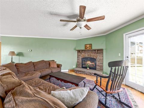 273 Divide Loop, Flat Rock, NC 28731 photo 5