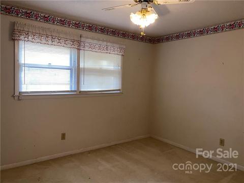 2395 Plainfield Dr, Conover, NC 28613 photo 8