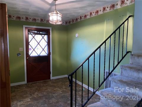 2395 Plainfield Dr, Conover, NC 28613 photo 4