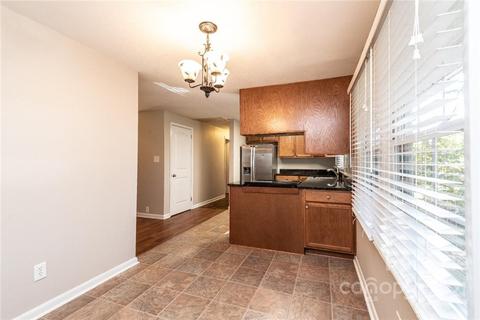 1235 Riverview Dr, Hickory, NC 28602 photo 21