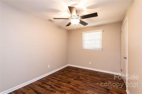 1235 Riverview Dr, Hickory, NC 28602 photo 27