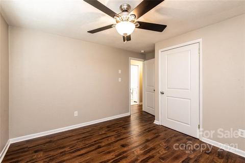 1235 Riverview Dr, Hickory, NC 28602 photo 36