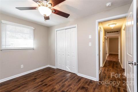 1235 Riverview Dr, Hickory, NC 28602 photo 32