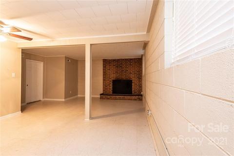 1235 Riverview Dr, Hickory, NC 28602 photo 39