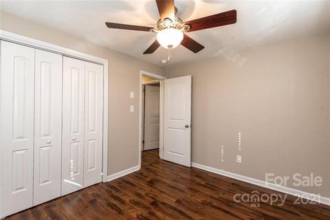 1235 Riverview Dr, Hickory, NC 28602 photo 33