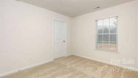 209 Final Stretch Ln, Clover, SC 29710 photo 9