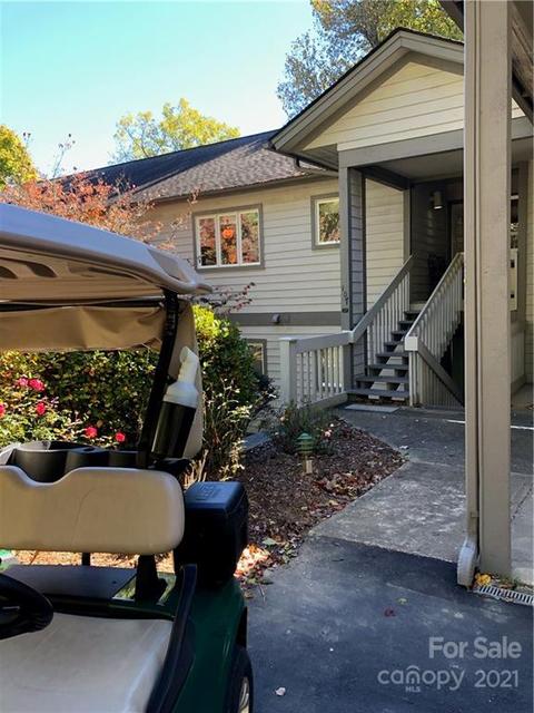 107 Golfside Dr, Flat Rock, NC 28731 photo 2