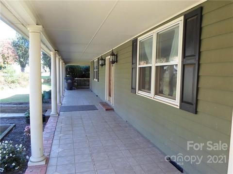 104 Villa Ln, Davidson, NC 28036 photo 6