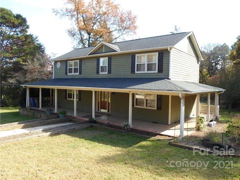 104 Villa Ln, Davidson, NC 28036 photo 2
