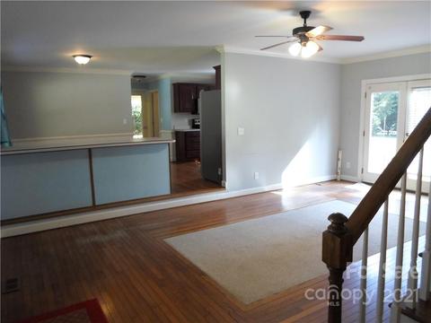 104 Villa Ln, Davidson, NC 28036 photo 8