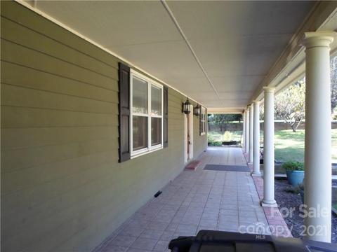 104 Villa Ln, Davidson, NC 28036 photo 5