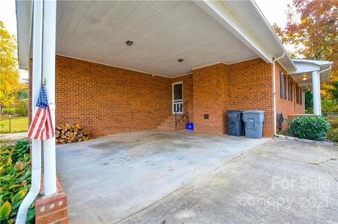 1050 E Ritchie Rd, Salisbury, NC 28146 photo 6