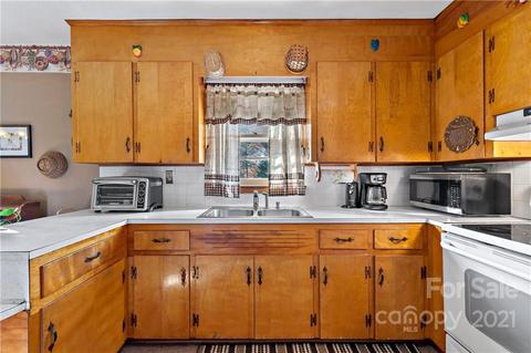 347 E Payne Rd, Marion, NC 28752 photo 16