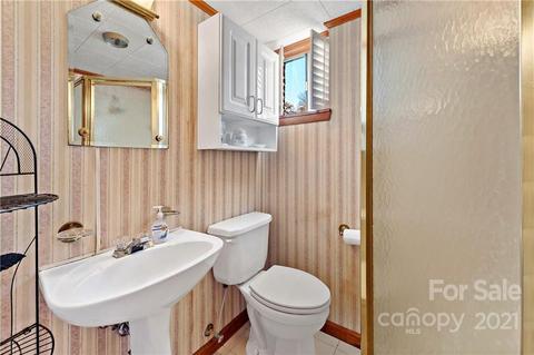 347 E Payne Rd, Marion, NC 28752 photo 39