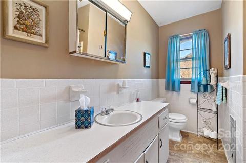 347 E Payne Rd, Marion, NC 28752 photo 21
