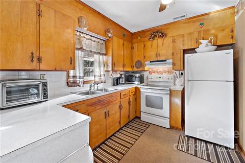 347 E Payne Rd, Marion, NC 28752 photo 14