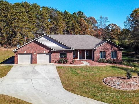 4536 Summit Cir, Conover, NC 28613 photo 2