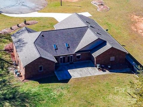 4536 Summit Cir, Conover, NC 28613 photo 37