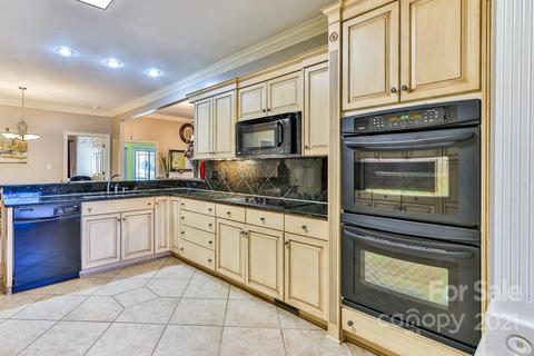 4536 Summit Cir, Conover, NC 28613 photo 15