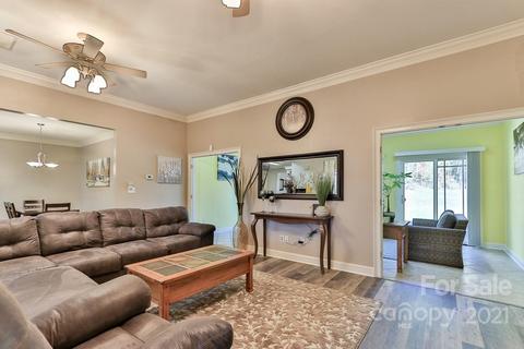 4536 Summit Cir, Conover, NC 28613 photo 5