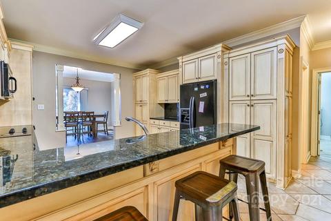 4536 Summit Cir, Conover, NC 28613 photo 14