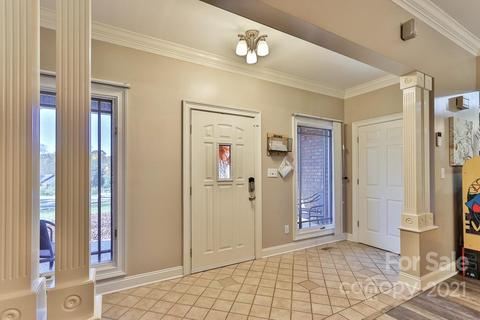 4536 Summit Cir, Conover, NC 28613 photo 4