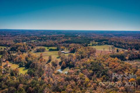 197 Turner Rd, Tryon, NC 28782 photo 3