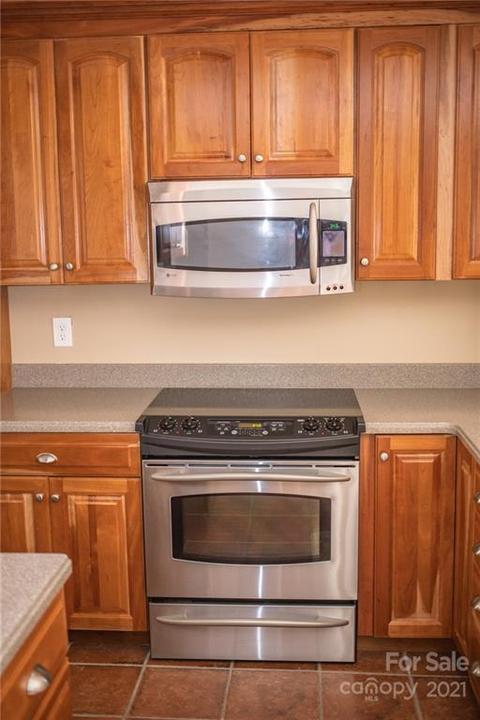 651 Portside Dr, Davidson, NC 28036 photo 6