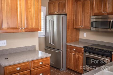 651 Portside Dr, Davidson, NC 28036 photo 4