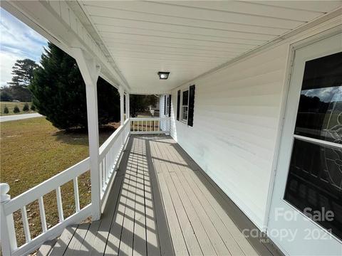 2764 Kirkover Dr, Lancaster, SC 29720 photo 2