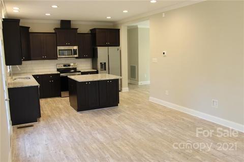 22 Pineview Rd, Fairview, NC 28730 photo 5