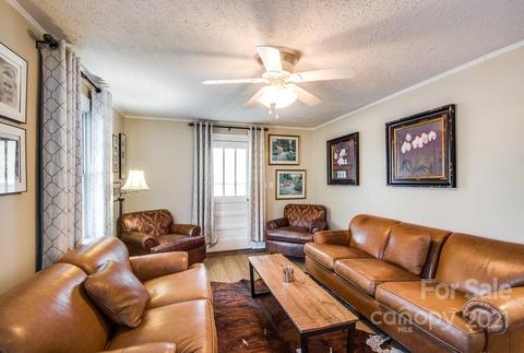 1120 Manor St, Conover, NC 28613 photo 4
