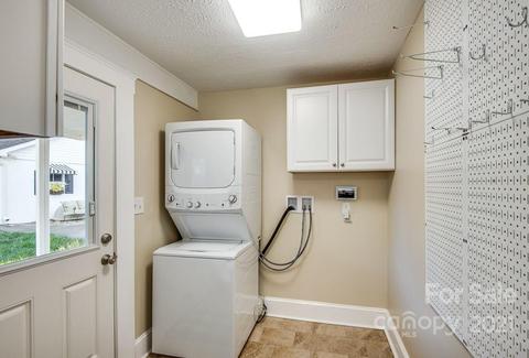 1120 Manor St, Conover, NC 28613 photo 22
