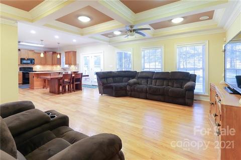 483 Sutton Ln, Lancaster, SC 29720 photo 17